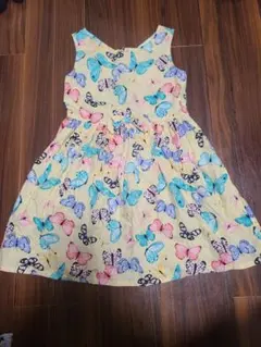 H&M 蝶柄ノースリーブワンピース 120cm