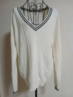 ユニクロ　カシミヤ混　Vネック　セーター