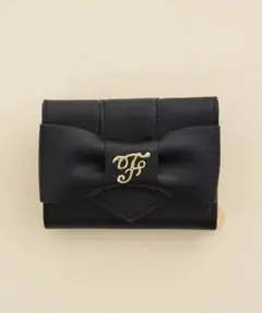 【新品未使用】Maison de FLEUR ベルトリボンミニウォレットブラックのサムネイル