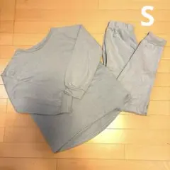 GU ジーユー　ルームウェア　長袖パジャマ