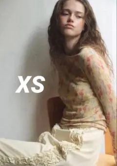 未使用 ZARA フローラルプリントニットトップス xs 長袖のサムネイル