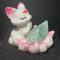 九尾の狐 置物 天然石 フローライト 縁起物 インテリア