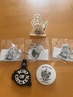 King Gnu 2023会場限定ガチャガチャ ピン・缶バッジセット - メルカリ
