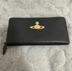 Vivienne Westwood 圓形拉鍊長夾