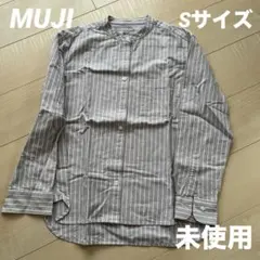 MUJI 婦人 洗いざらしオックススタンドカラーシャツ　グレイッシュブラウンのサムネイル