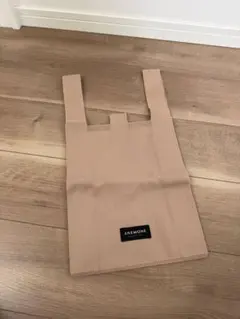 美品　ANEMONE ニットトートバッグ ベージュのサムネイル