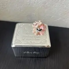 Item thumbnail for item 9200106e-e6c3-488f-a6ff-0b03cd24356e