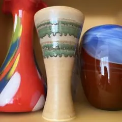 陶器花瓶 ベージュと緑のストライプ