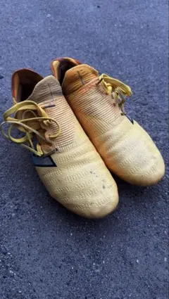 New Balance サッカースパイクのサムネイル