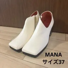 レア✨MANA マナ レザー ブーティ ホワイト 白 37 スクエア　ブーツのサムネイル