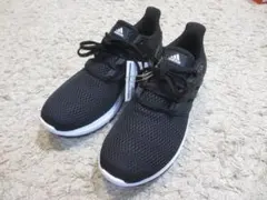 スニーカー25.5新品