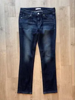 ユニクロ　ダークブルースリムフィットデニム サイズ24