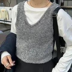 【美品】Discoat ラメフェザーヤーンキャミ ニットベスト チャコールグレー