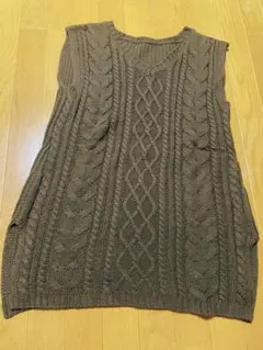 Item thumbnail for item 53bacf83-45d5-4633-a271-3352a50b9593