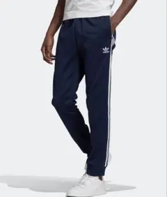 adidas ジャージパンツ ネイビー 3本ライン　トラックパンツ