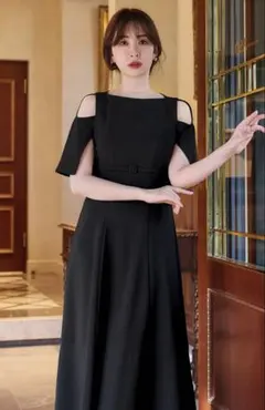 herlipto AdelaideSlitSleeveBeltedDress