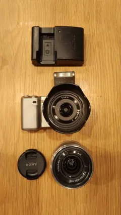 SONY NEX-5 ダブルレンズキット＋純正レザーケース＆フラッシュ付