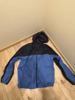 UNIQLOナイロンジャケット フード付き S 青黒