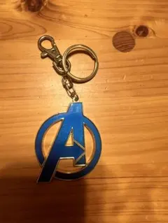 アベンジャーズ メタルキーホルダー Aロゴ MARVEL エンドゲーム グッズ