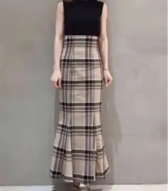 ハイウエストタイトヘムフレアチェックスカート　2l size