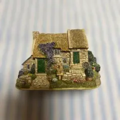 値下げ！Lilliput Lane LITTLE LEPRECHAUN