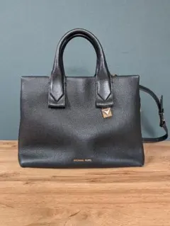 MICHAEL KORS ブラックショルダーバッグ