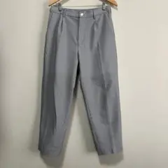 グレー スラックス ボタン付きウエスト