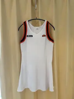 ellesse テニスウェア ノースリーブワンピースホワイトのサムネイル