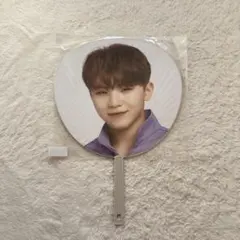 うちわ ミニうちわ ウジ セブチ SEVENTEEN WOOZI うちわデコ 公式うちわ SEVENTEEN セブチ ウジ - メルカリ