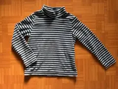 ユニクロ　フリース　ハイネック　ロンT ボーダー　130