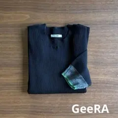 GeeRAブラック　半袖ニット グリーンアクセント