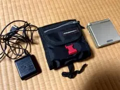 任天堂ゲームボーイアドバンスSP ゴールド 専用ポーチ付き