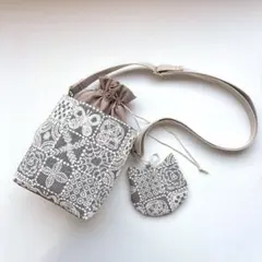 ミナペルホネン forest tileの巾着ショルダーバッグ　ねこポーチ付き