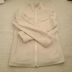 UNIQLO　リバーシブル　フリースジャケット