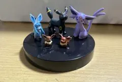 イーブイ　エーフィ　ブラッキー　グレイシア　立体ポケモン図鑑 フィギュア