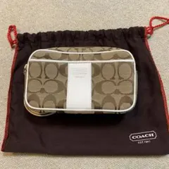 コーチ　ポーチ