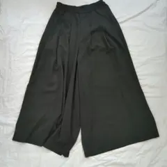 【美品】UNIQLOガウチョパンツ黒Sウエストゴム美脚脚長体型カバー人気