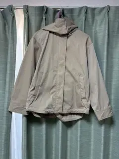 プラステ　マウンテンパーカー