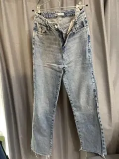 ZARA ストレートデニム ライトブルー カットオフ