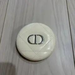 Dior ディオールスキン フォーエヴァー クチュール ルミナイザー 06