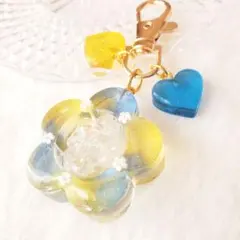 シャカシャカキーホルダー 花 シェイカー チャーム