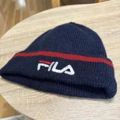 FILA ニット帽 ネイビー レッド ストライプ