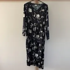 花柄 Vネック ロングワンピース 長袖