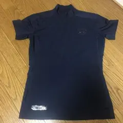 UNDER ARMOUR ネイビー アンダーシャツ