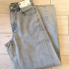 GU バレルレッグジーンズ