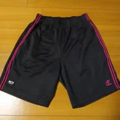 ブラック/ピンク ストライプショートパンツ