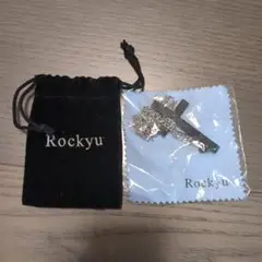 Rockyu 逆十字架ネックレス 専用ポーチ付き