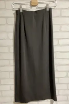 ユニクロ ストレッチダブルフェイスナロースカート（丈標準80～84cm）