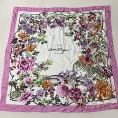 2025年最新】フェラガモ スカーフ ピンクの人気アイテム - メルカリ