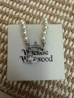 VivienneWestwood セーフティピン オーブ ネックレス - メルカリ